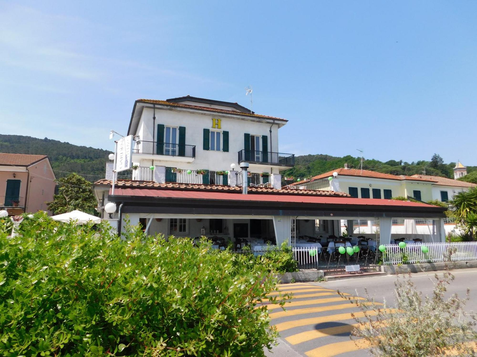 Hotel Garden Bocca Di Magra Exterior foto