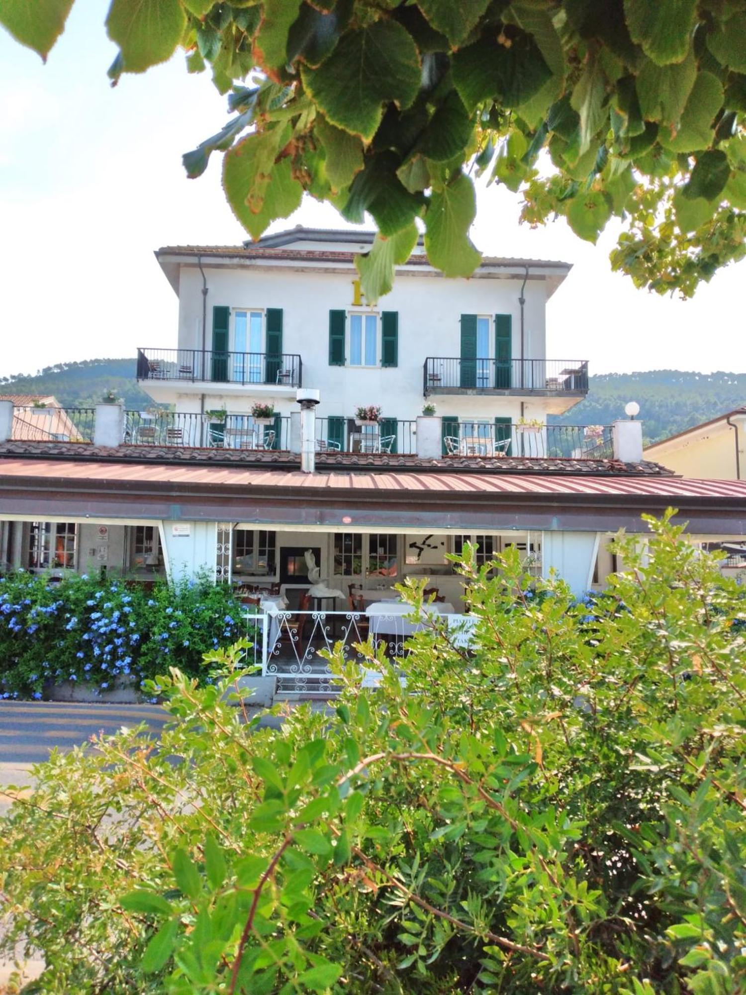 Hotel Garden Bocca Di Magra Exterior foto